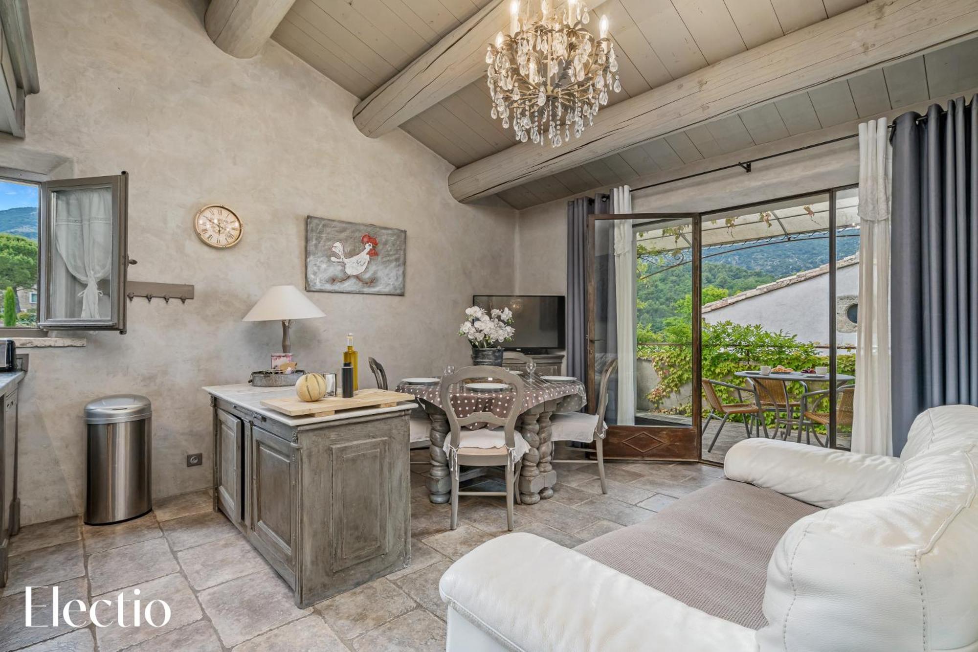 Residence Les Petitons Oppede Bagian luar foto