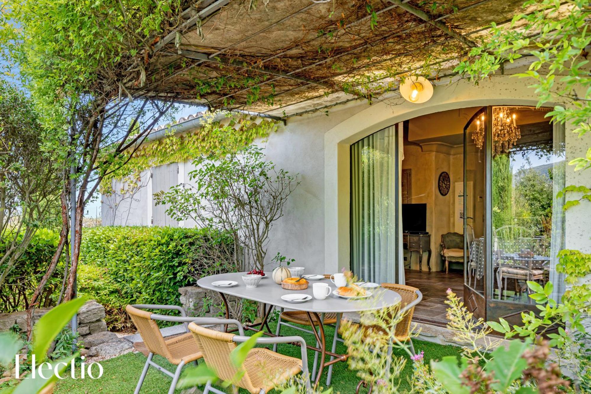 Residence Les Petitons Oppede Ruang foto