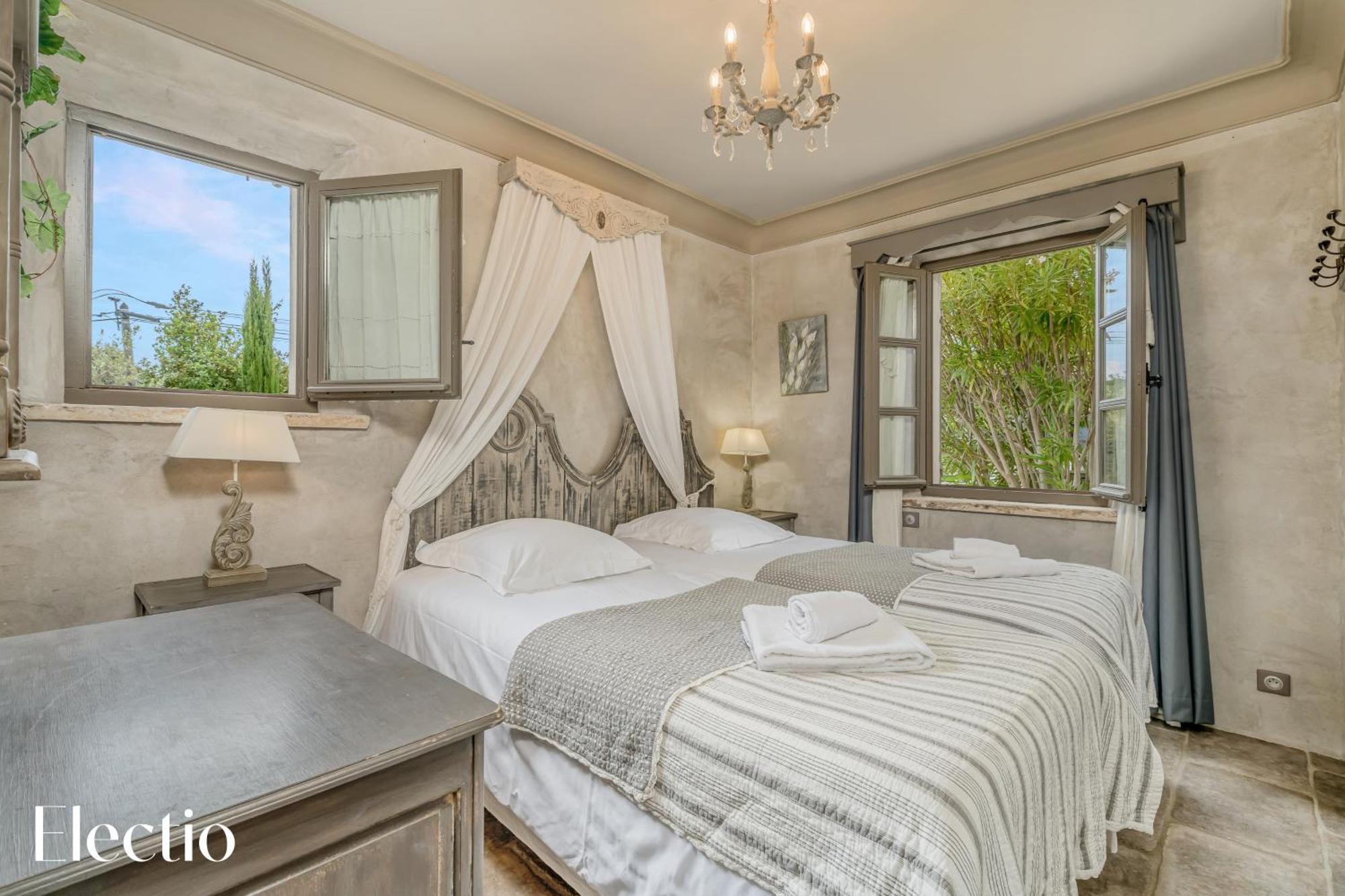 Residence Les Petitons Oppede Ruang foto
