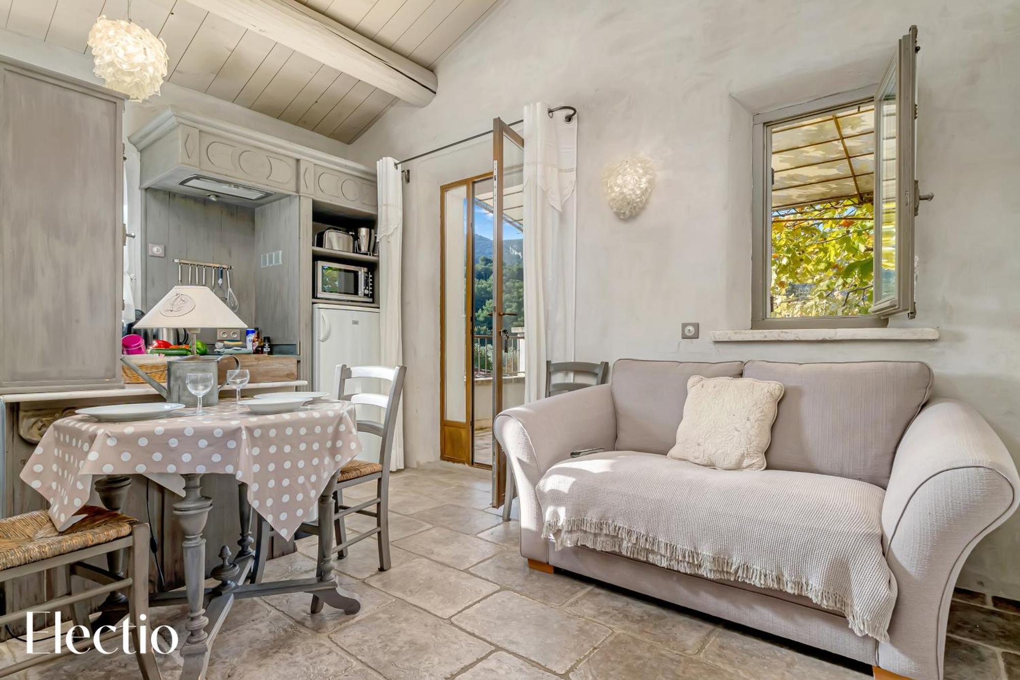 Residence Les Petitons Oppede Bagian luar foto