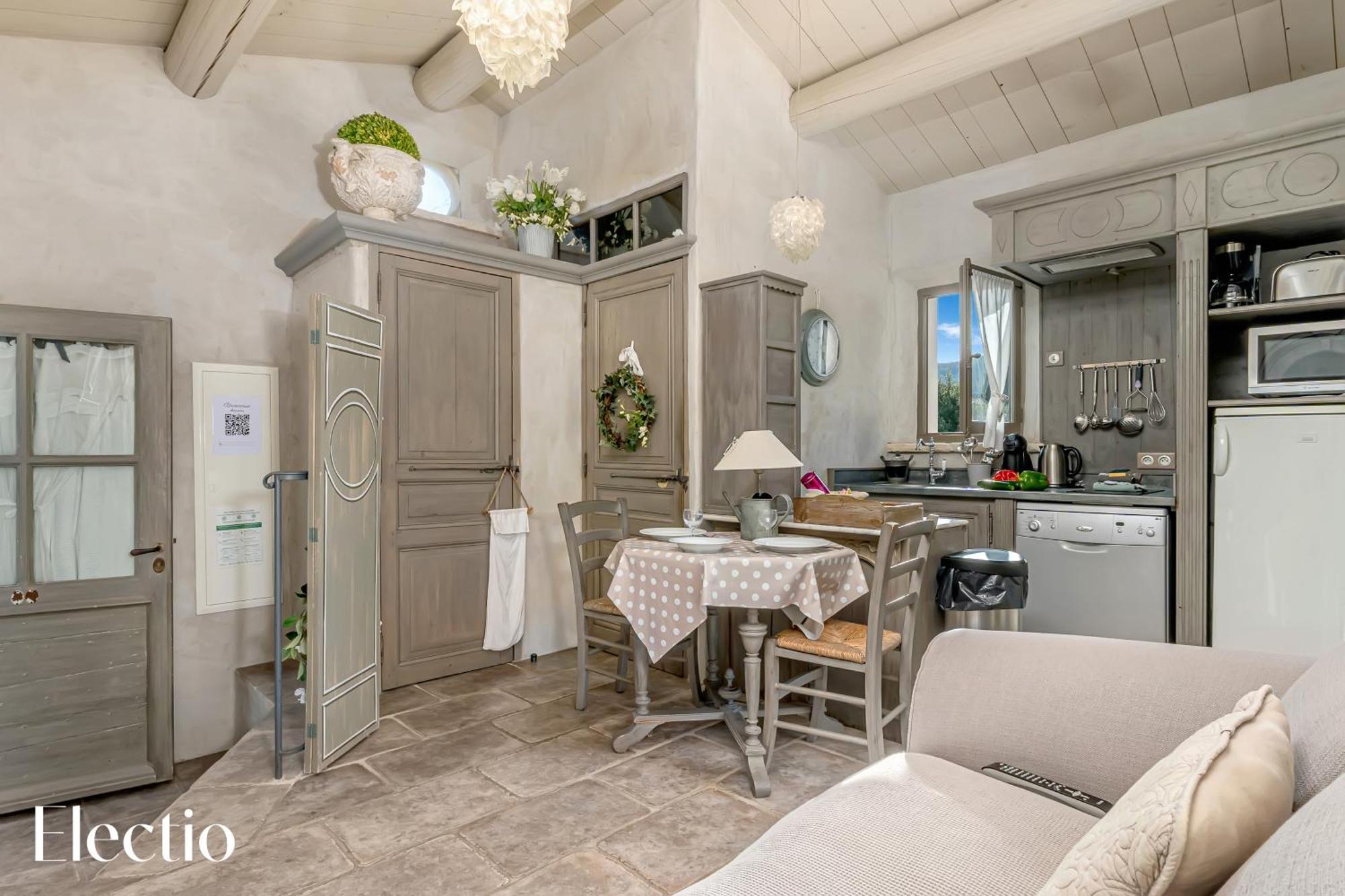 Residence Les Petitons Oppede Bagian luar foto